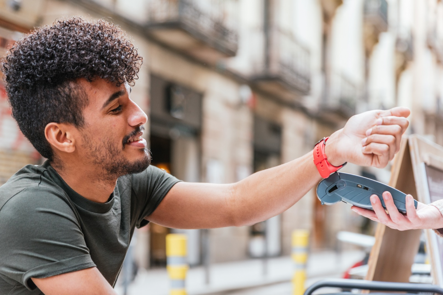 10 Reasons You Should Get A Card Reader Machine For Your Business 10-reasons-you-should-get-a-card-reader-machine-for-your-business